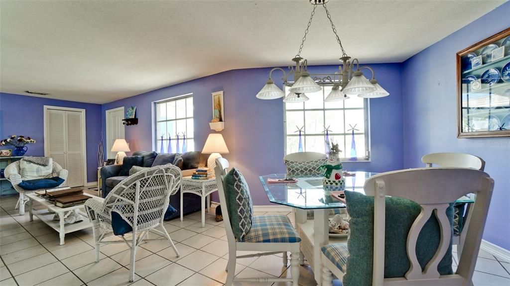 На продажу: $4,500,000 (2 спален, 2 ванн, 1680 Квадратных фут)