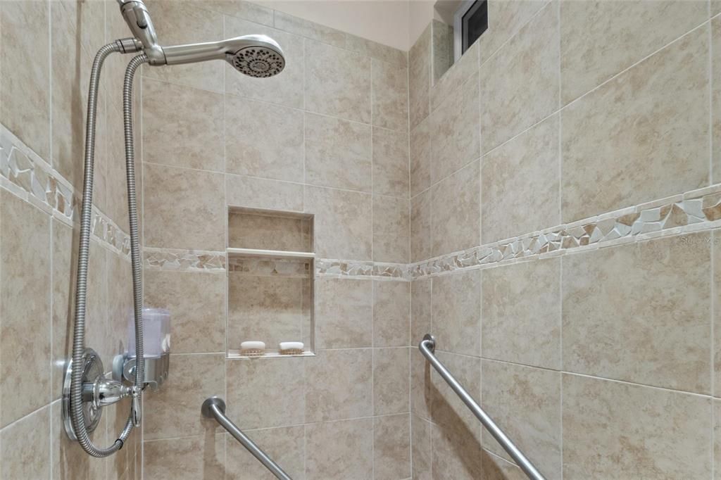 待售: $455,000 (3 贝兹, 2 浴室, 2142 平方英尺)