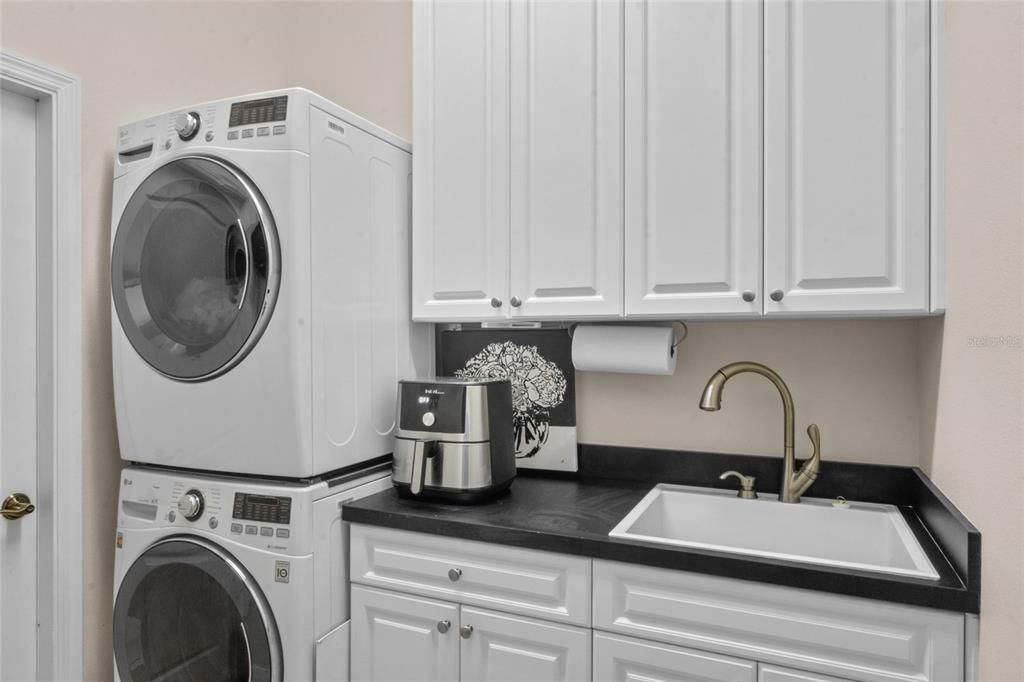 待售: $455,000 (3 贝兹, 2 浴室, 2142 平方英尺)