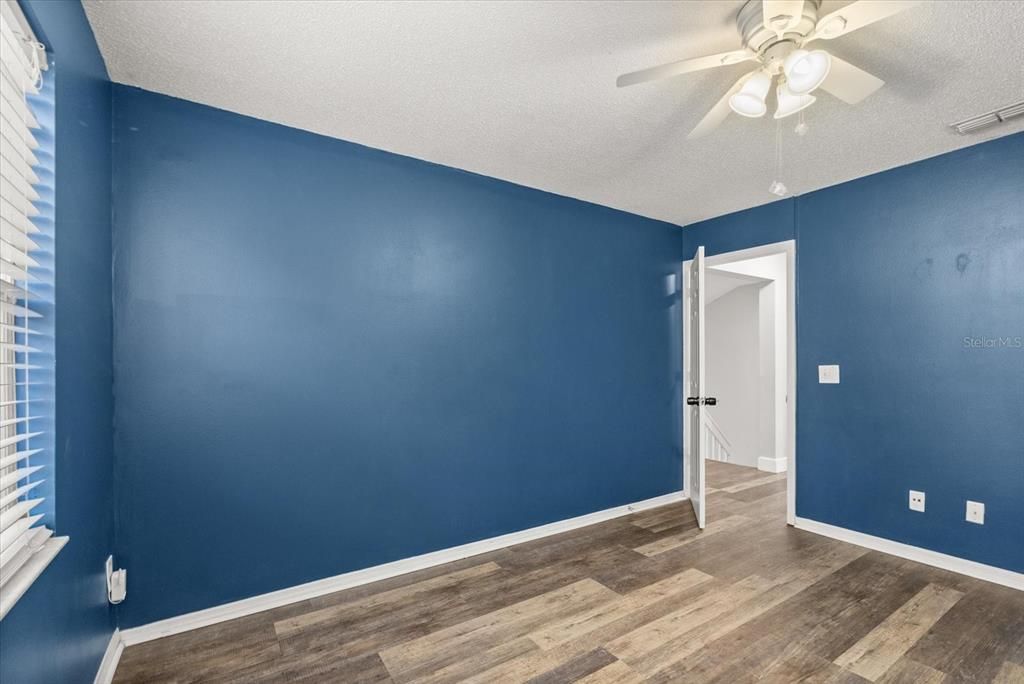 待售: $535,000 (4 贝兹, 2 浴室, 2041 平方英尺)