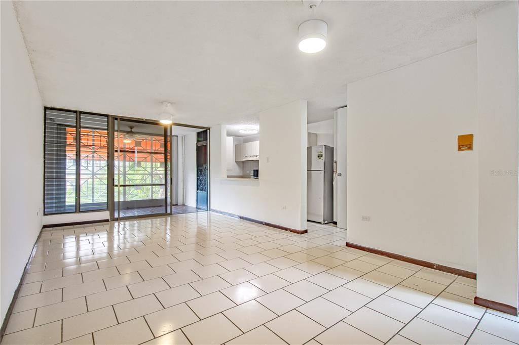 For Sale: $228,000 (3 beds, 2 baths, 1190 Square Feet)