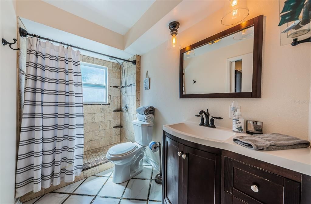 出租: $3,100 (3 贝兹, 2 浴室, 1732 平方英尺)