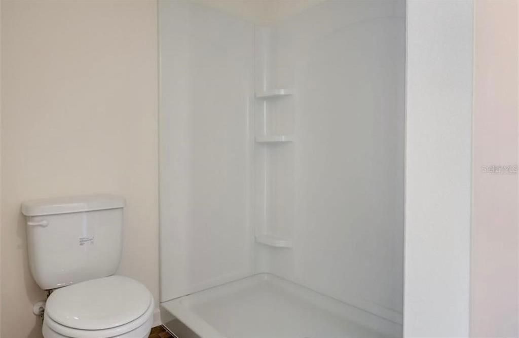 For Rent: $2,000 (3 beds, 2 baths, 1263 Square Feet)