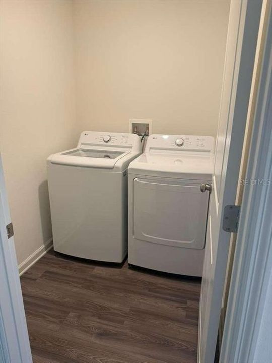 For Rent: $2,000 (3 beds, 2 baths, 1263 Square Feet)