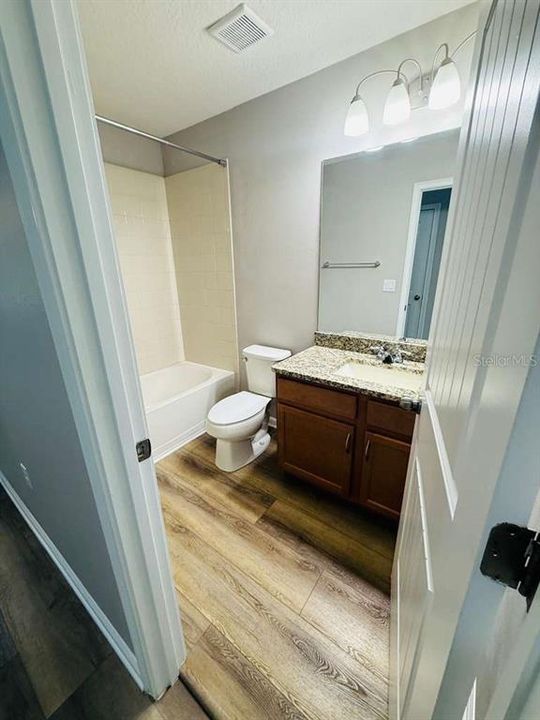 В аренду: $2,200 (3 спален, 2 ванн, 1522 Квадратных фут)