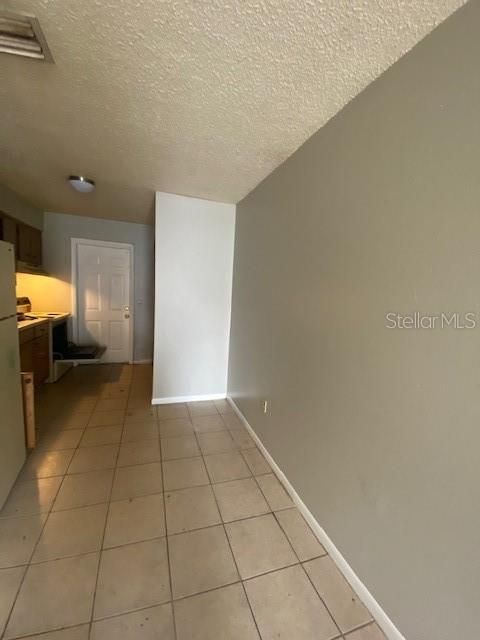 For Rent: $1,275 (2 beds, 1 baths, 778 Square Feet)