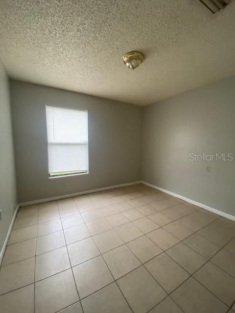 For Rent: $1,275 (2 beds, 1 baths, 778 Square Feet)