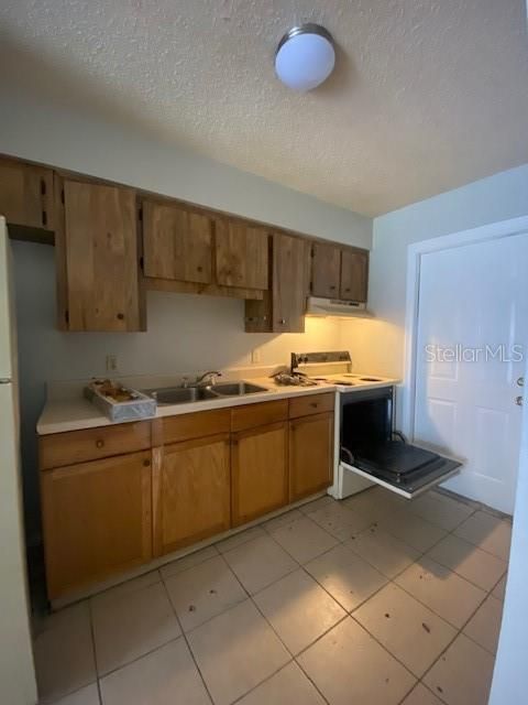 For Rent: $1,275 (2 beds, 1 baths, 778 Square Feet)