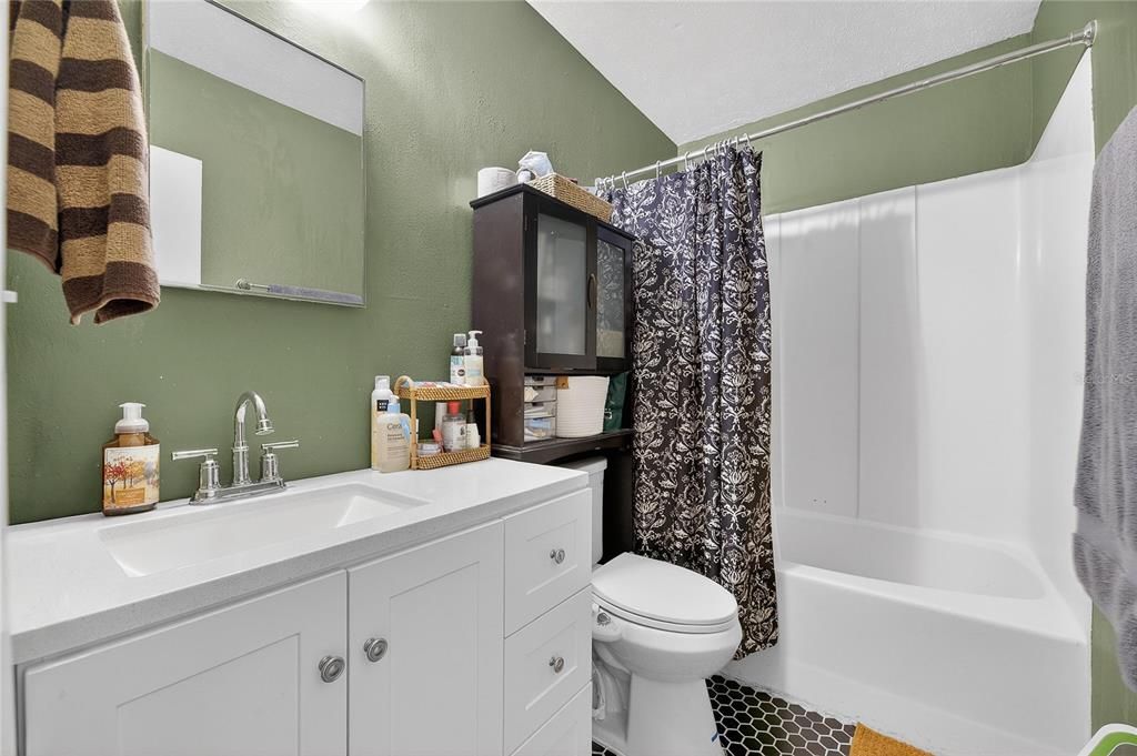 En Venta: $115,000 (2 camas, 1 baños, 1012 Pies cuadrados)