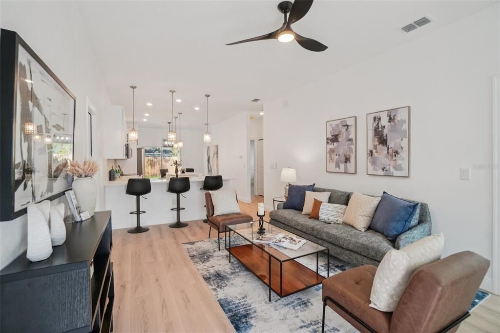 En Venta: $375,000 (4 camas, 2 baños, 1369 Pies cuadrados)