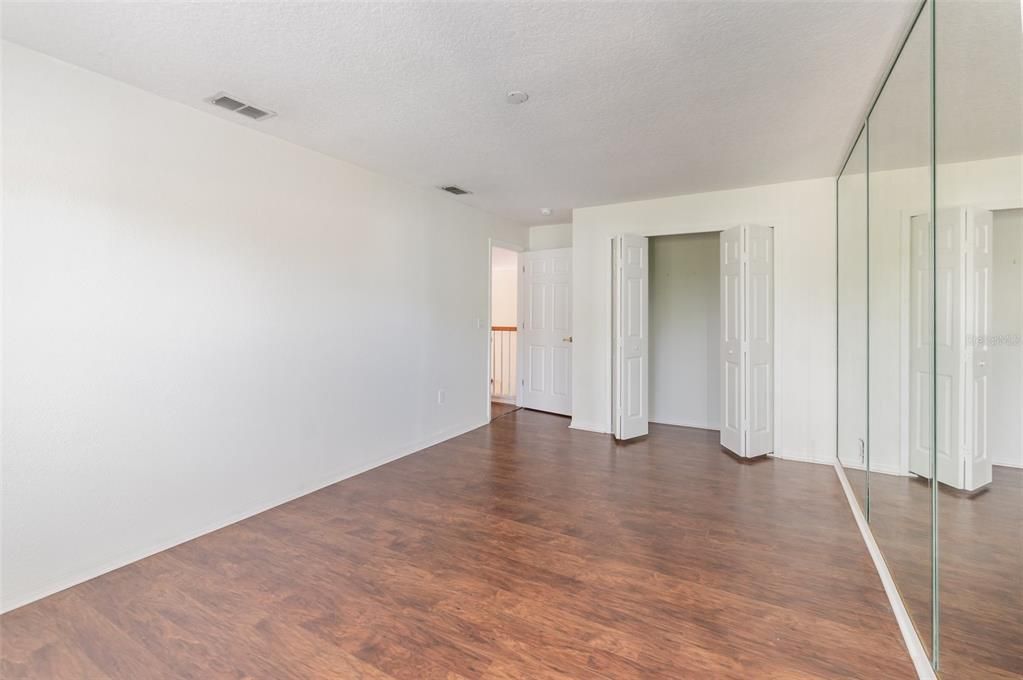 На продажу: $700,000 (5 спален, 3 ванн, 3381 Квадратных фут)