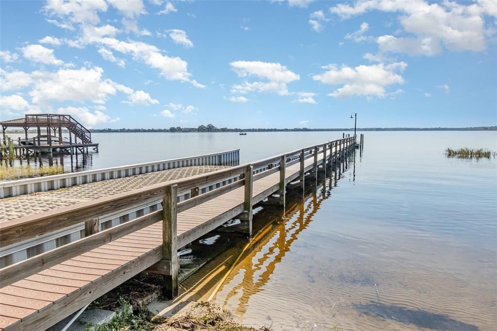 На продажу: $700,000 (5 спален, 3 ванн, 3381 Квадратных фут)