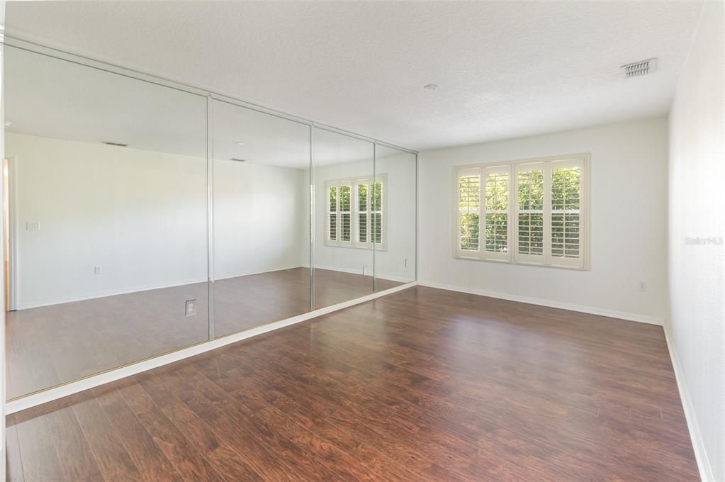 На продажу: $700,000 (5 спален, 3 ванн, 3381 Квадратных фут)