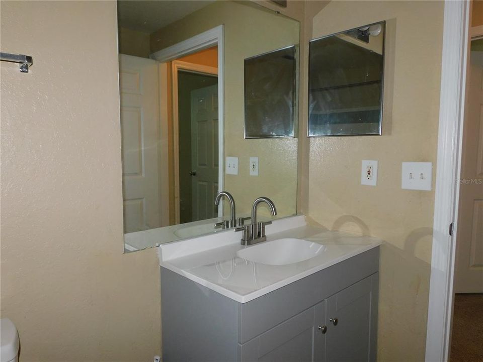 For Sale: $189,000 (3 beds, 2 baths, 1260 Square Feet)
