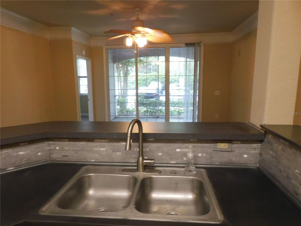 For Sale: $189,000 (3 beds, 2 baths, 1260 Square Feet)