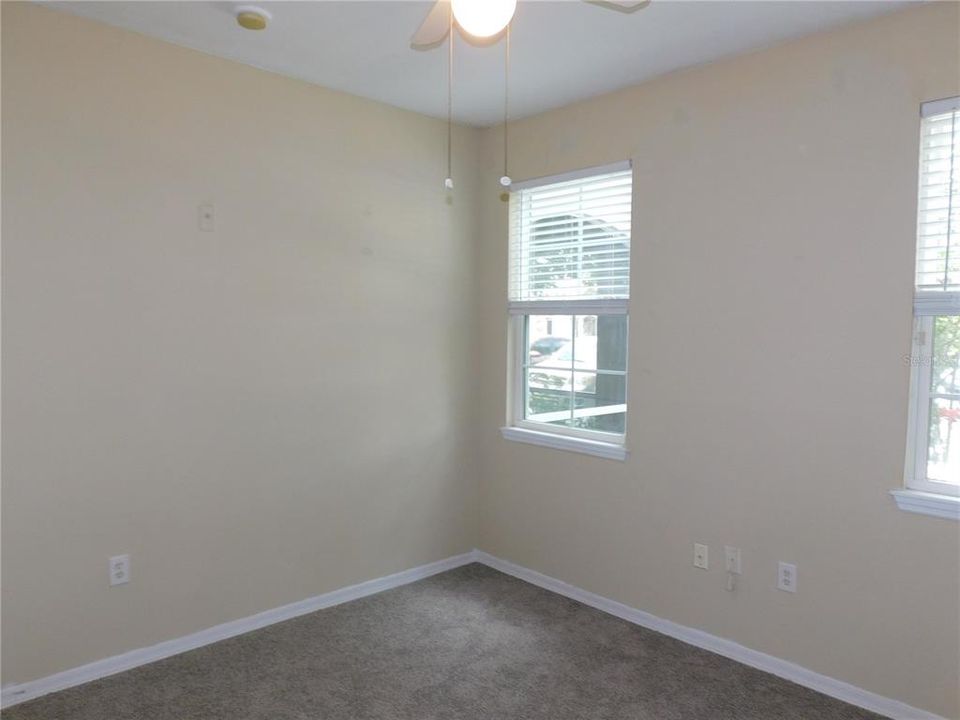 For Sale: $189,000 (3 beds, 2 baths, 1260 Square Feet)