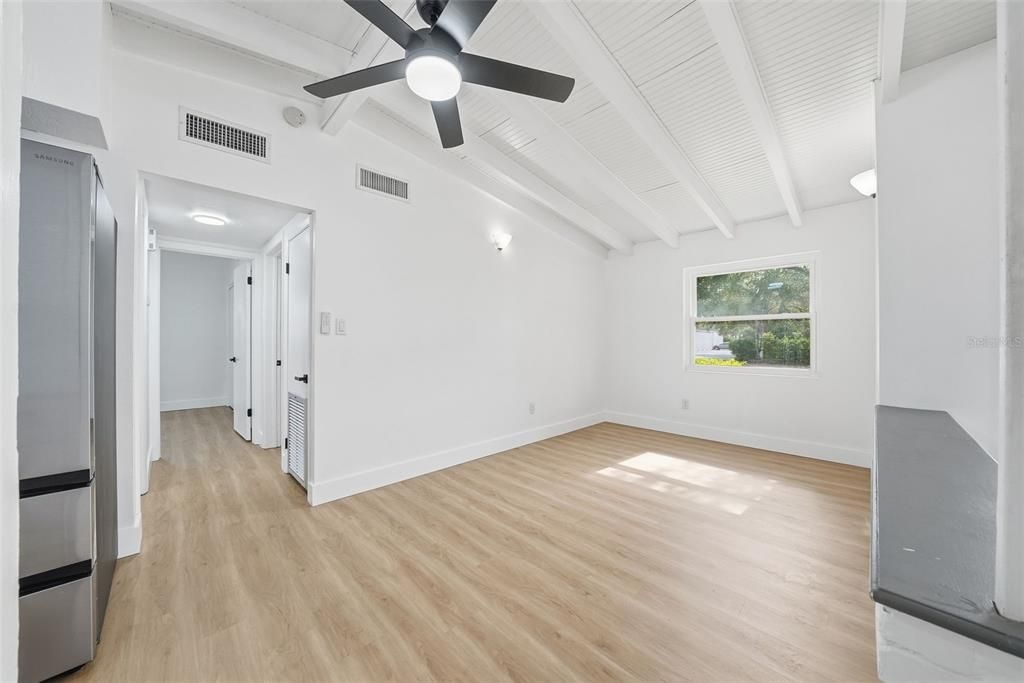 En Venta: $350,000 (2 camas, 1 baños, 1001 Pies cuadrados)