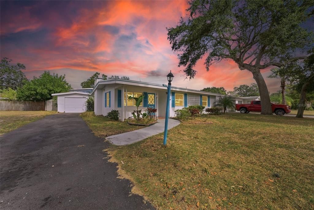 En Venta: $350,000 (2 camas, 1 baños, 1001 Pies cuadrados)