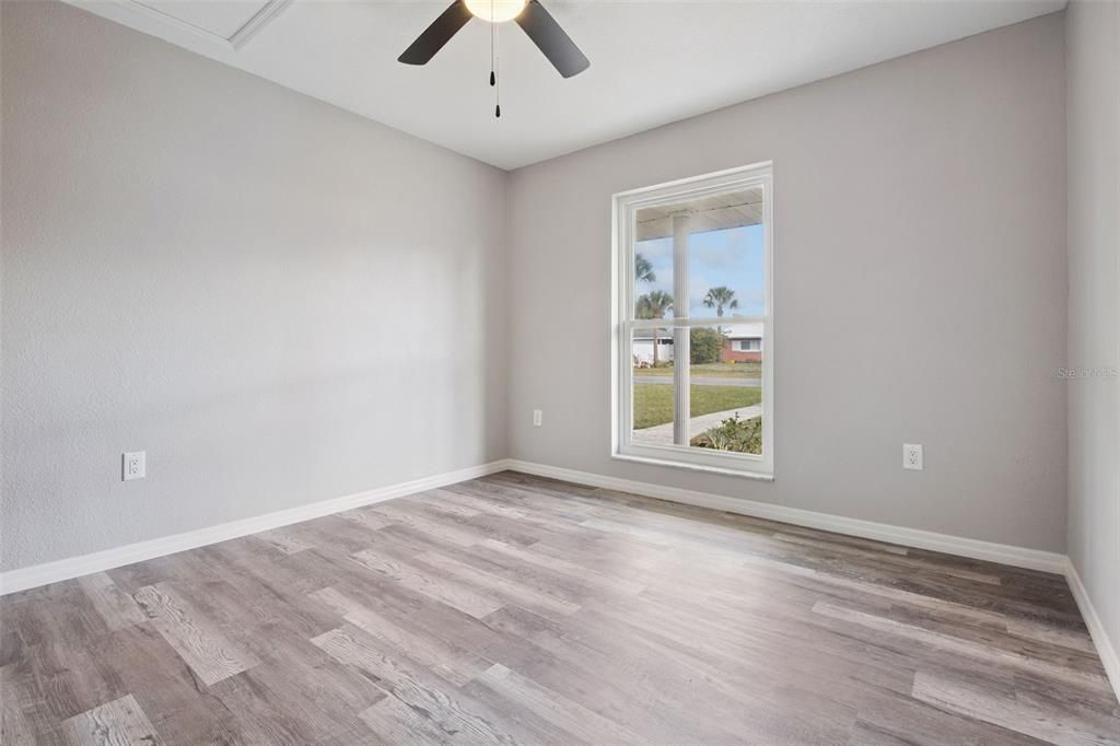 待售: $300,000 (3 贝兹, 2 浴室, 1611 平方英尺)