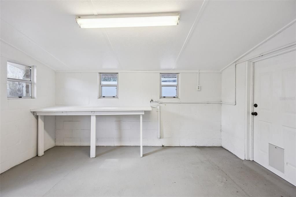 待售: $300,000 (3 贝兹, 2 浴室, 1611 平方英尺)