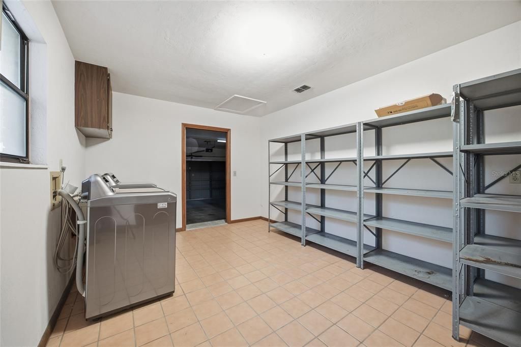 For Sale: $445,000 (2 beds, 2 baths, 1802 Square Feet)