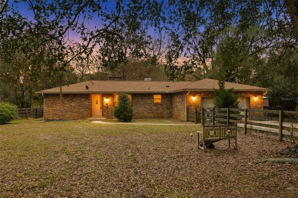 For Sale: $445,000 (2 beds, 2 baths, 1802 Square Feet)