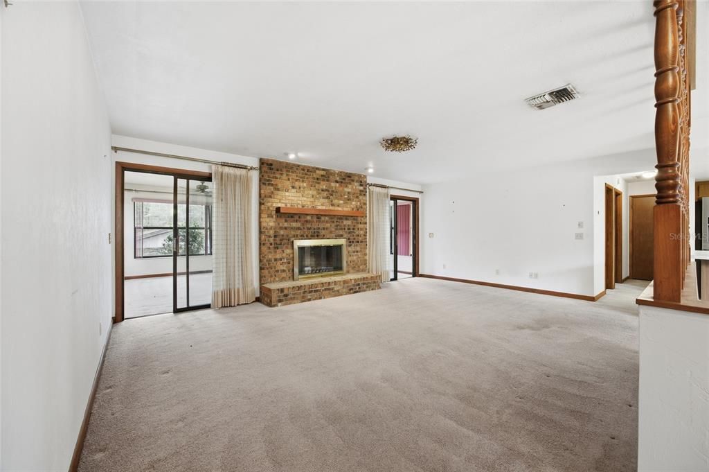 For Sale: $445,000 (2 beds, 2 baths, 1802 Square Feet)