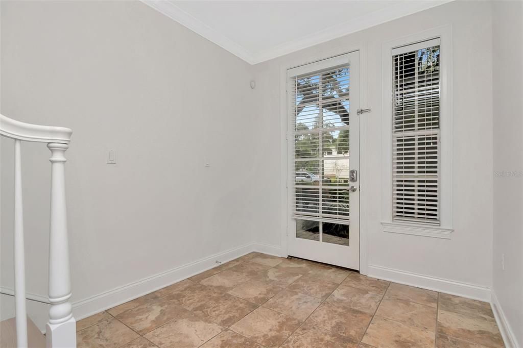 En Venta: $849,000 (3 camas, 3 baños, 2527 Pies cuadrados)