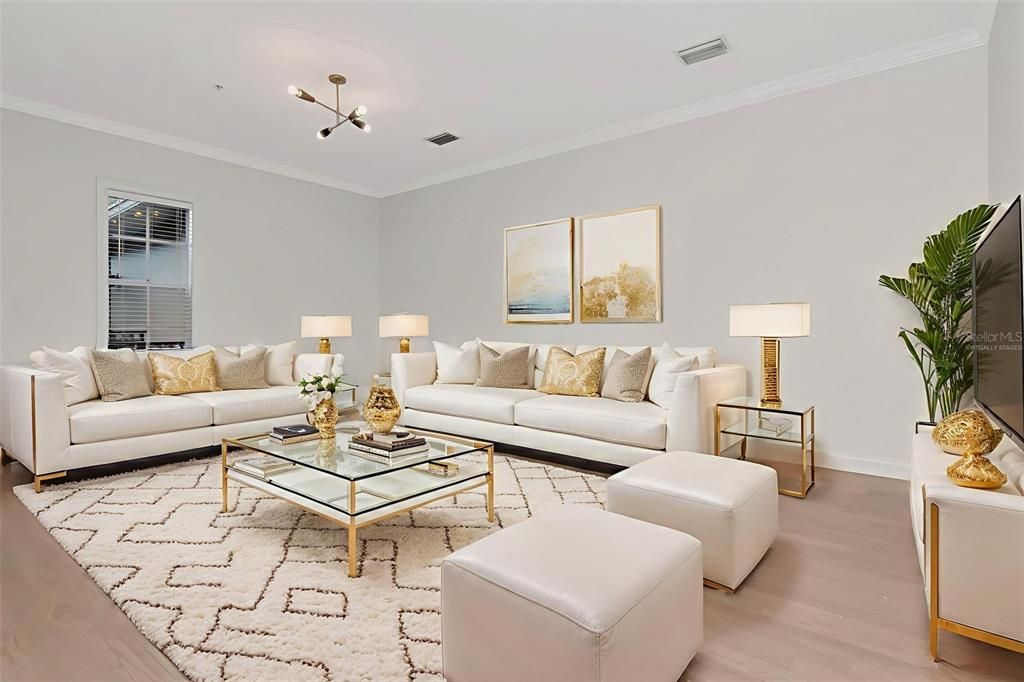 En Venta: $849,000 (3 camas, 3 baños, 2527 Pies cuadrados)