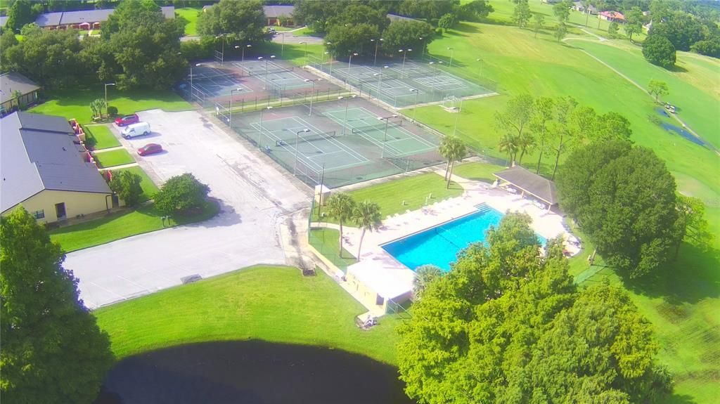 For Sale: $299,999 (2 beds, 2 baths, 1293 Square Feet)