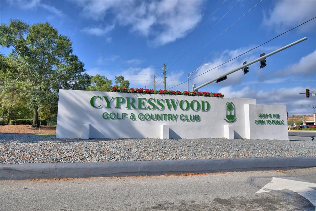 For Sale: $299,999 (2 beds, 2 baths, 1293 Square Feet)