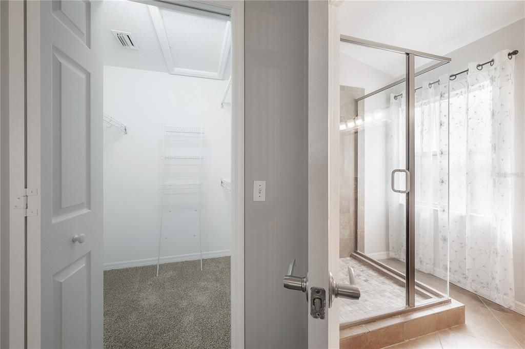 出租: $3,100 (3 贝兹, 2 浴室, 1549 平方英尺)