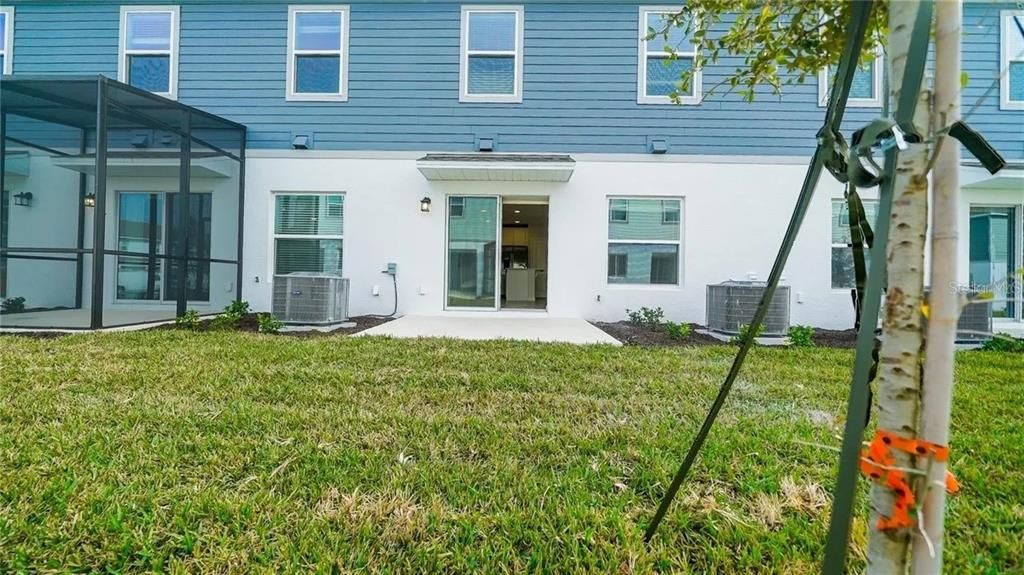 出租: $2,400 (3 贝兹, 2 浴室, 1687 平方英尺)