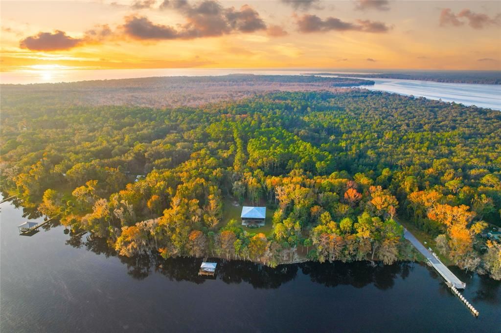 На продажу: $875,000 (2 спален, 2 ванн, 1915 Квадратных фут)