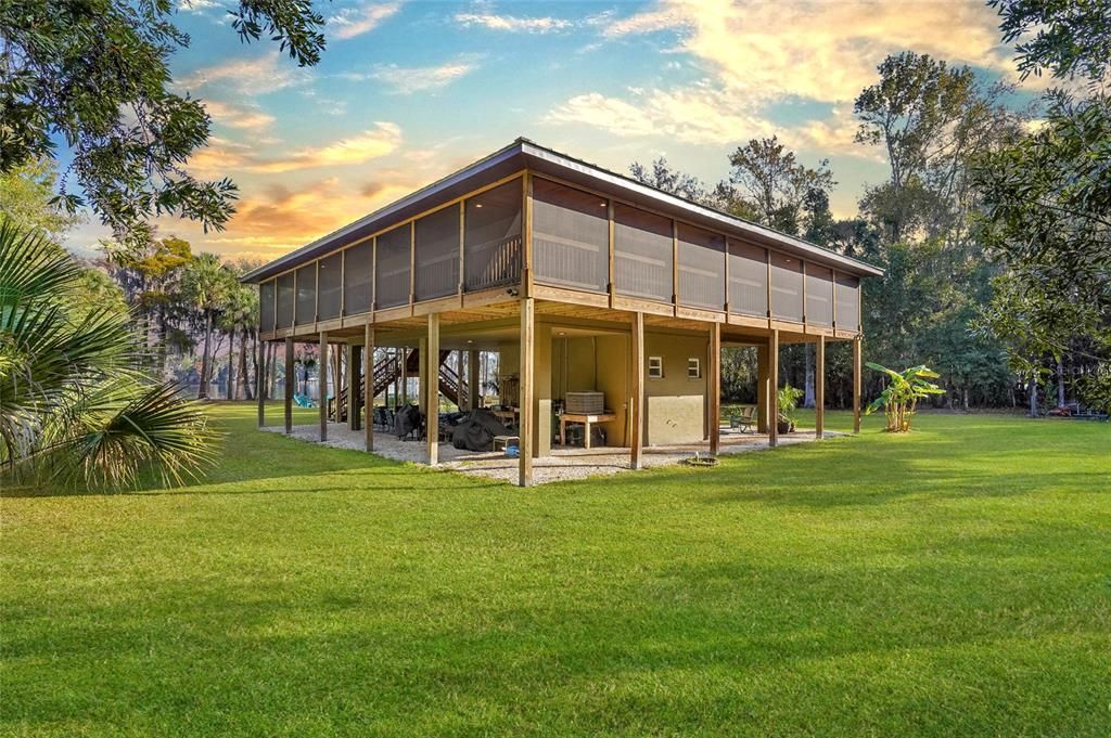 На продажу: $875,000 (2 спален, 2 ванн, 1915 Квадратных фут)