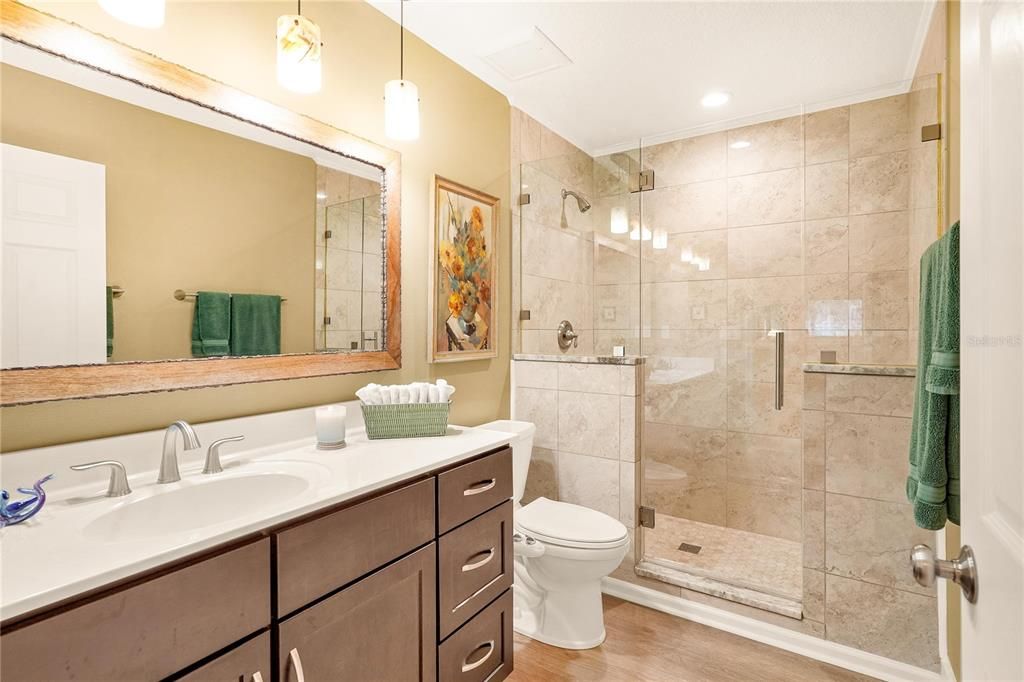 На продажу: $875,000 (2 спален, 2 ванн, 1915 Квадратных фут)