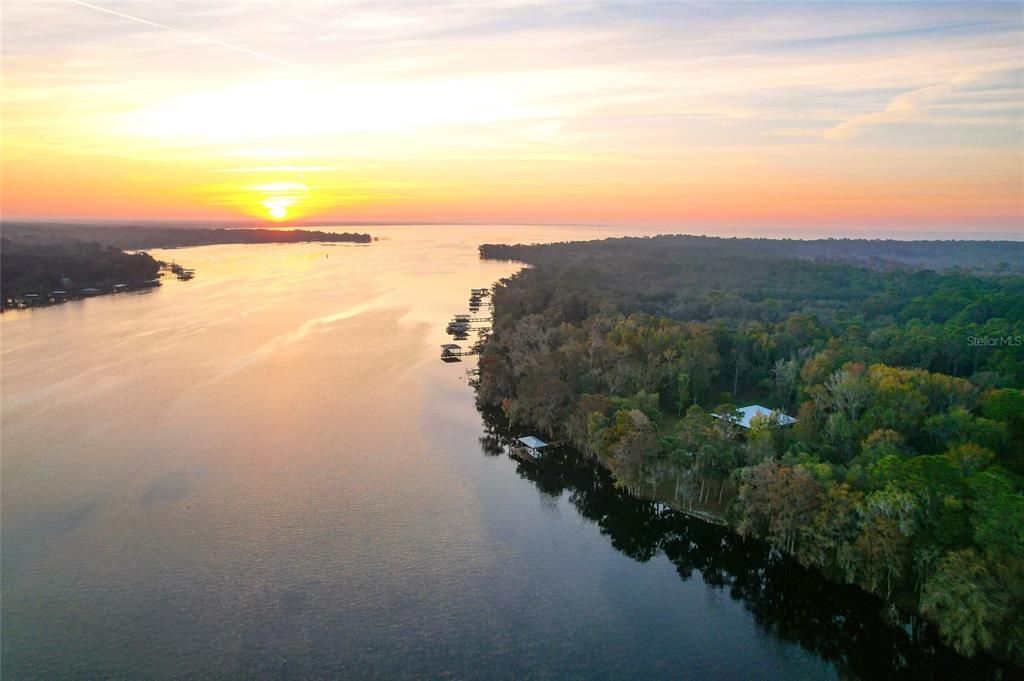 На продажу: $875,000 (2 спален, 2 ванн, 1915 Квадратных фут)