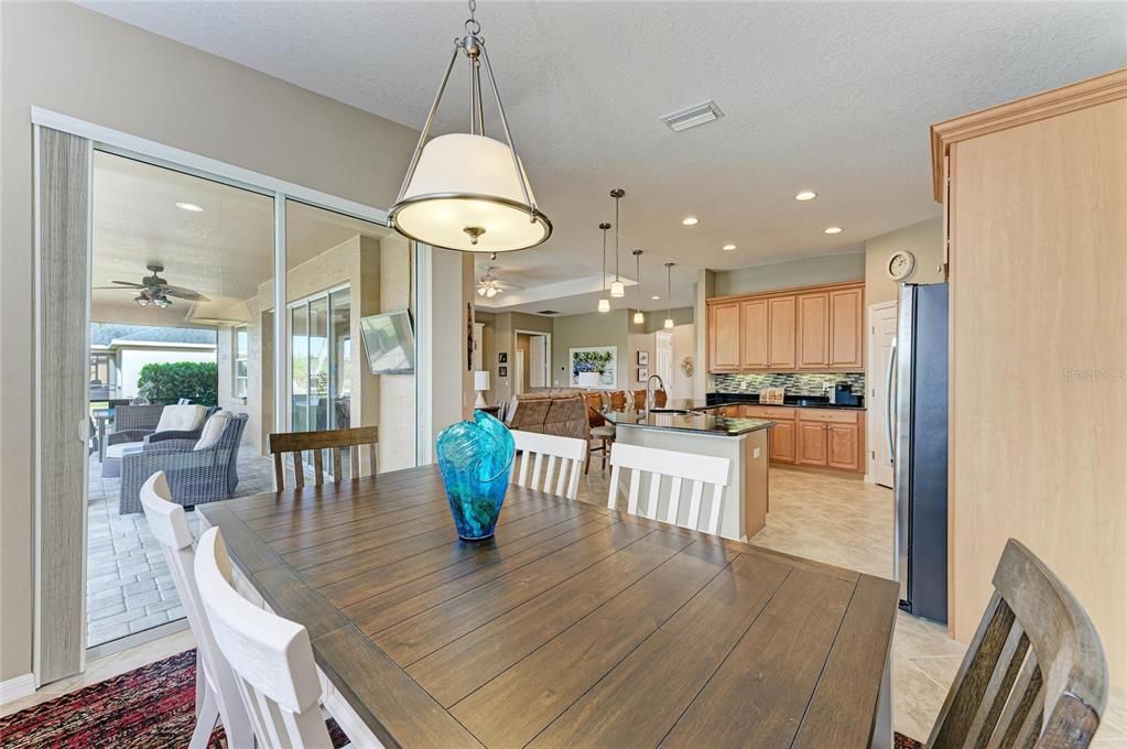 En Venta: $625,000 (3 camas, 2 baños, 1904 Pies cuadrados)