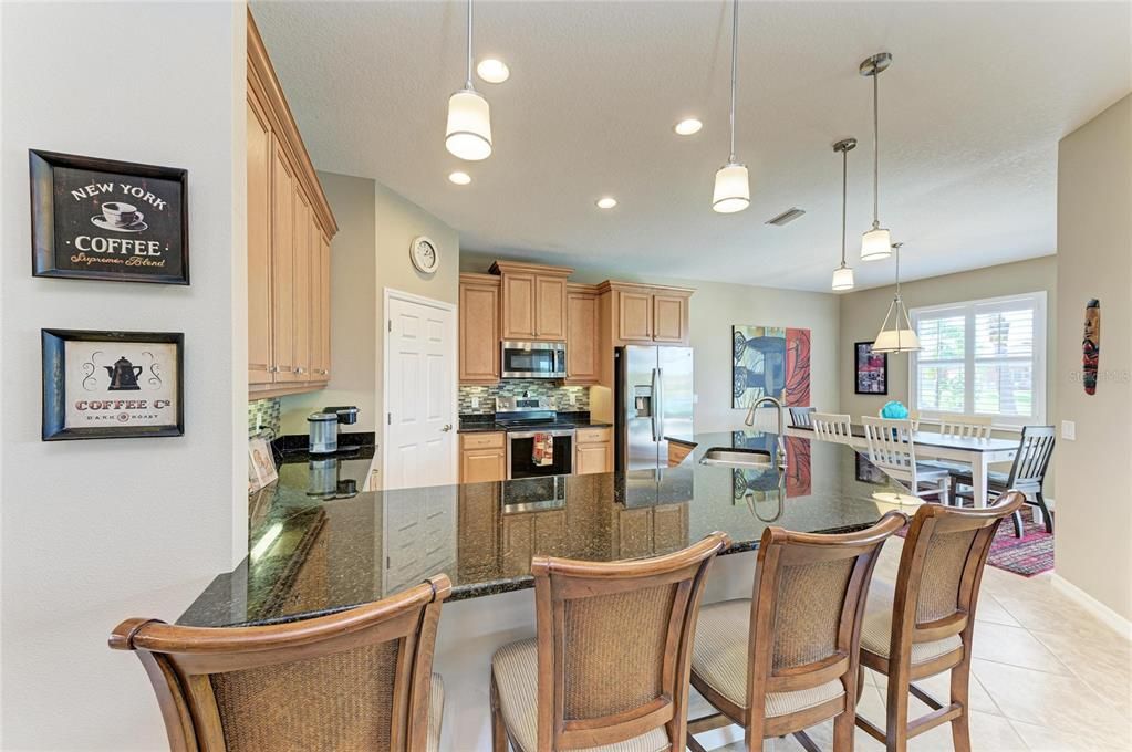 En Venta: $625,000 (3 camas, 2 baños, 1904 Pies cuadrados)