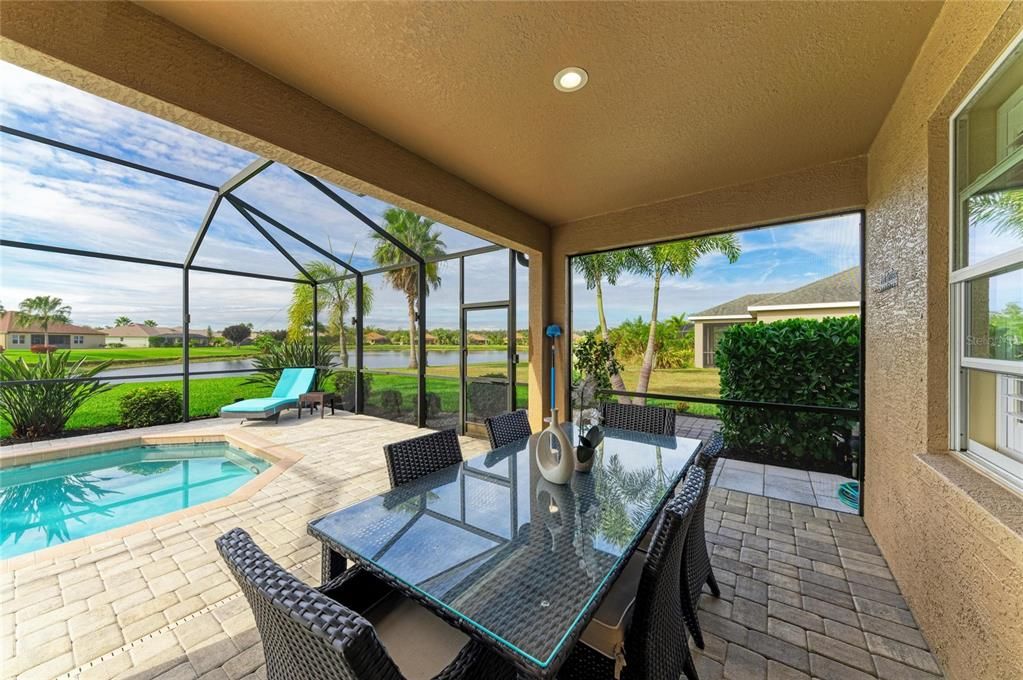 En Venta: $625,000 (3 camas, 2 baños, 1904 Pies cuadrados)