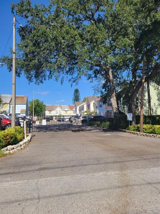 For Rent: $2,100 (2 beds, 2 baths, 1110 Square Feet)