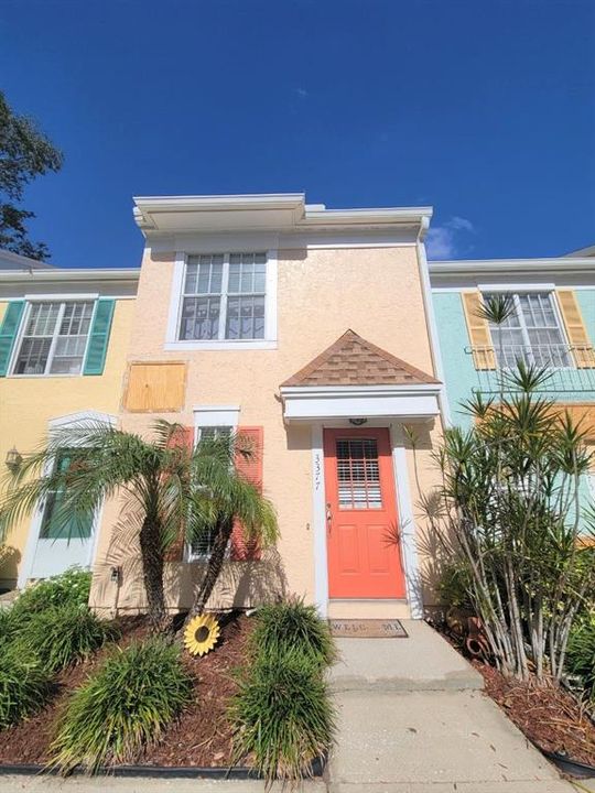 For Rent: $2,100 (2 beds, 2 baths, 1110 Square Feet)