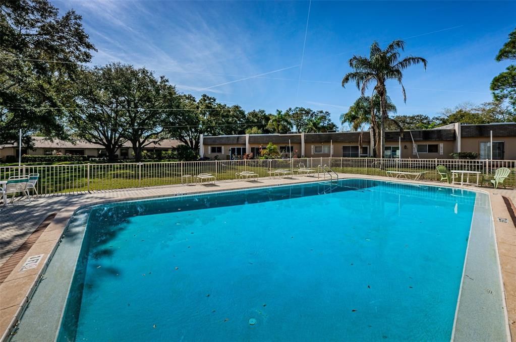 На продажу: $210,000 (2 спален, 2 ванн, 930 Квадратных фут)