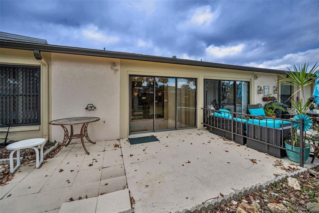 На продажу: $210,000 (2 спален, 2 ванн, 930 Квадратных фут)