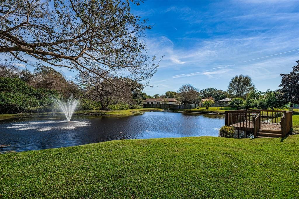 На продажу: $210,000 (2 спален, 2 ванн, 930 Квадратных фут)