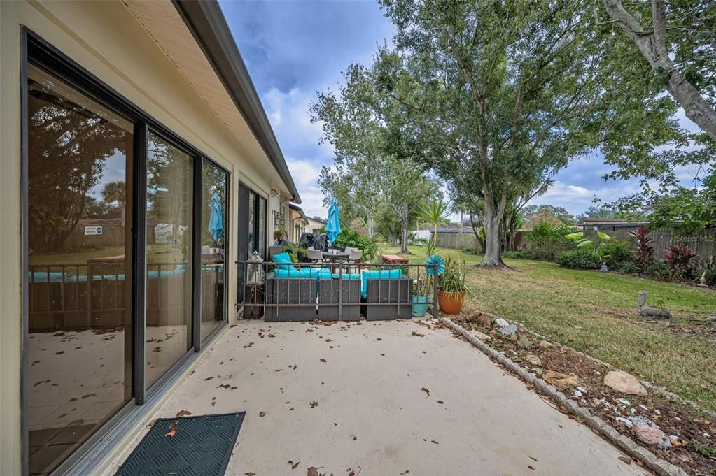 На продажу: $210,000 (2 спален, 2 ванн, 930 Квадратных фут)