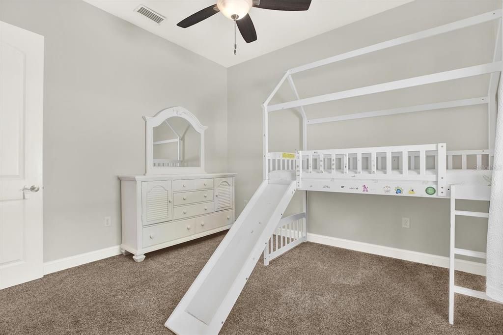 待售: $418,000 (3 贝兹, 2 浴室, 1924 平方英尺)