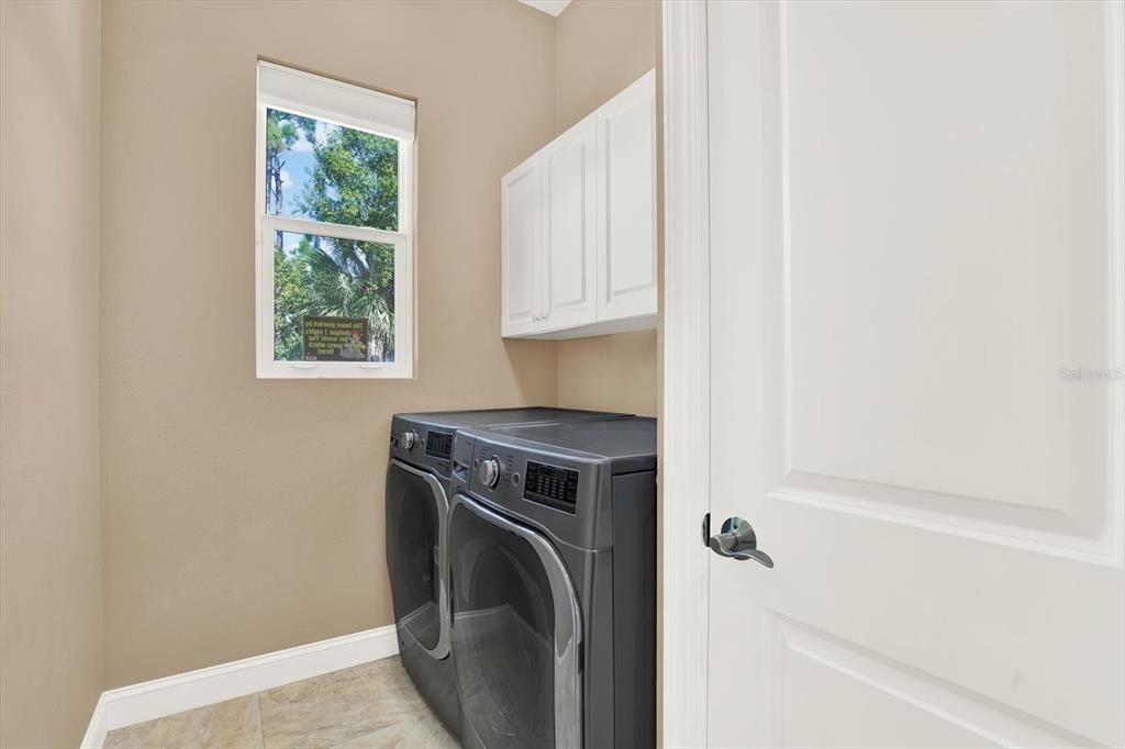 待售: $418,000 (3 贝兹, 2 浴室, 1924 平方英尺)