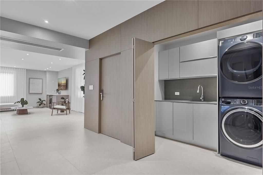 En Renta: $8,500 (3 camas, 3 baños, 2700 Pies cuadrados)