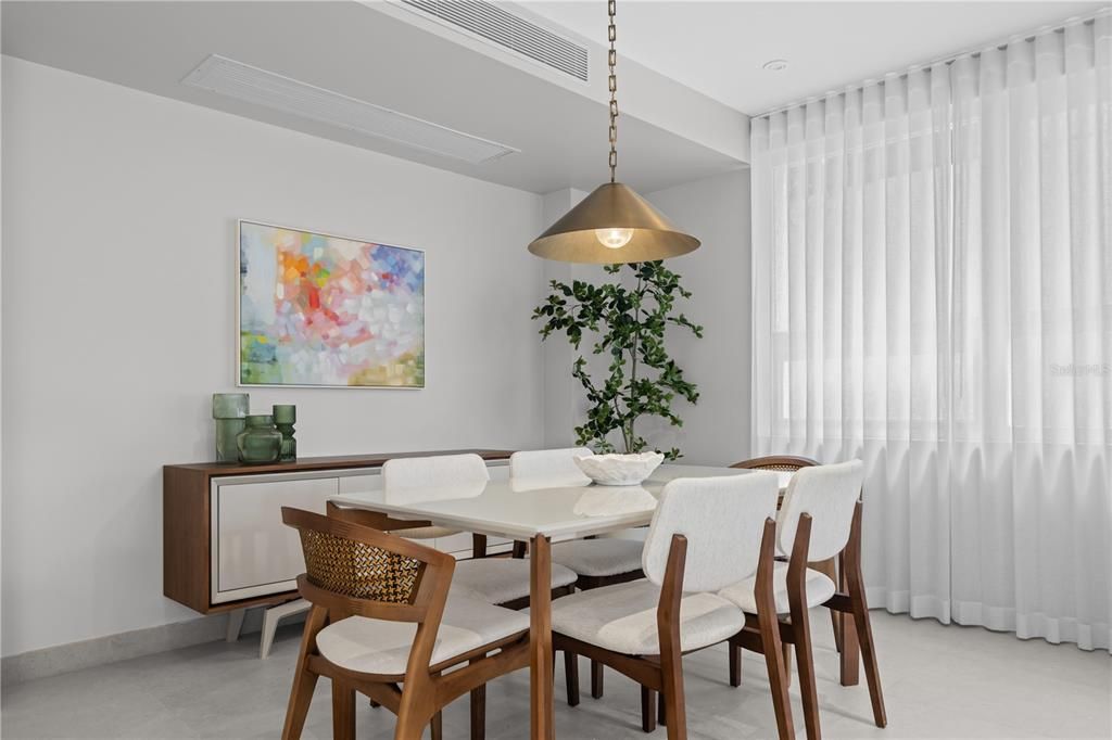 En Renta: $8,500 (3 camas, 3 baños, 2700 Pies cuadrados)